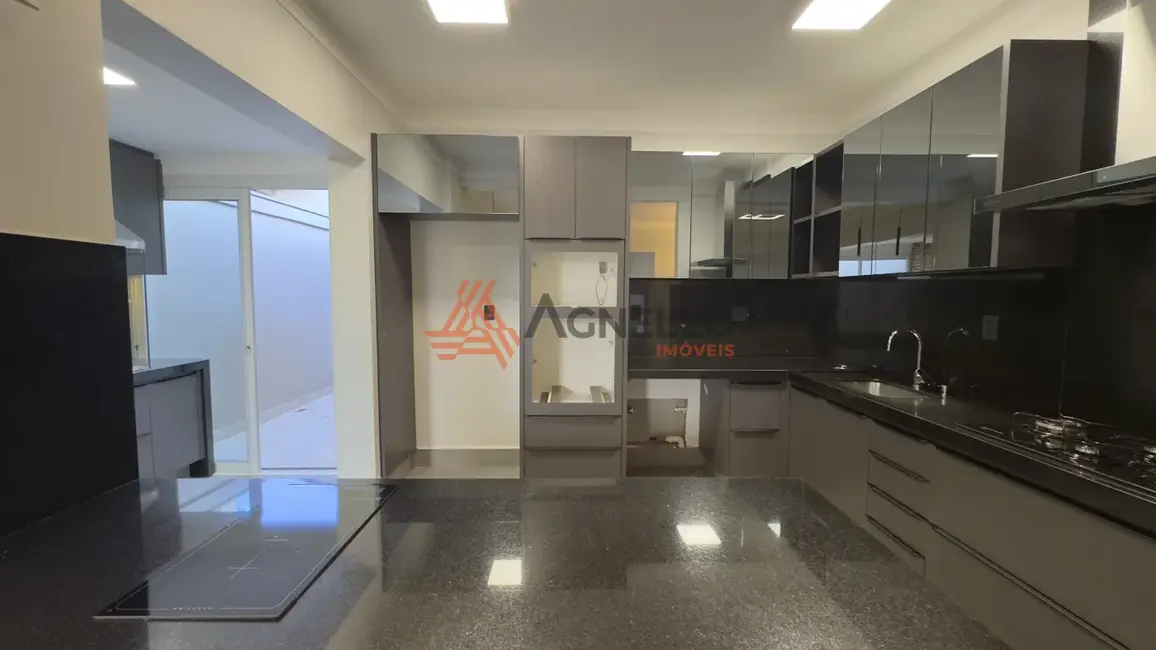 Foto 4 de Casa com 3 quartos à venda, 190m2 em São José, Franca - SP