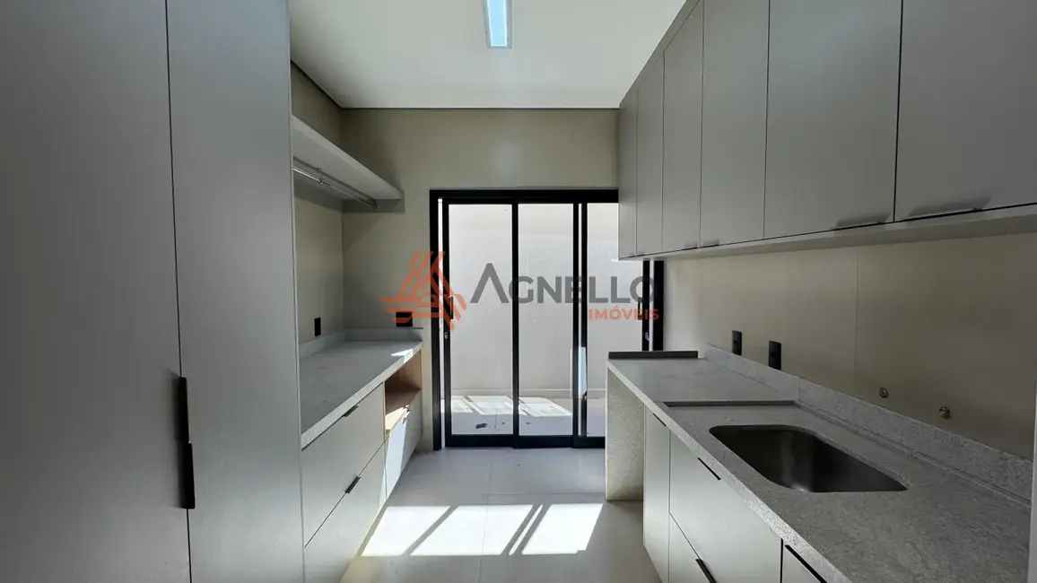 Foto 9 de Casa de Condomínio com 3 quartos à venda, 292m2 em Franca - SP