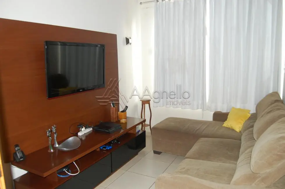 Foto 2 de Casa com 3 quartos à venda, 200m2 em Esplanada Primo Meneghetti, Franca - SP