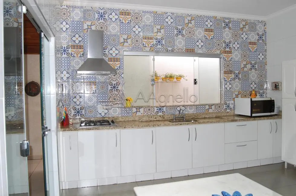 Foto 4 de Casa com 3 quartos à venda, 200m2 em Esplanada Primo Meneghetti, Franca - SP