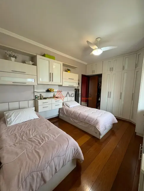 Foto 5 de Casa com 4 quartos à venda, 377m2 em Residencial Paraíso, Franca - SP