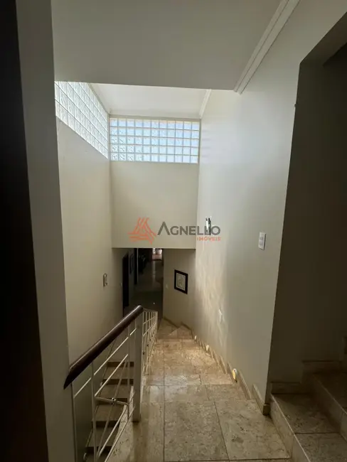 Foto 3 de Casa com 4 quartos à venda, 377m2 em Residencial Paraíso, Franca - SP