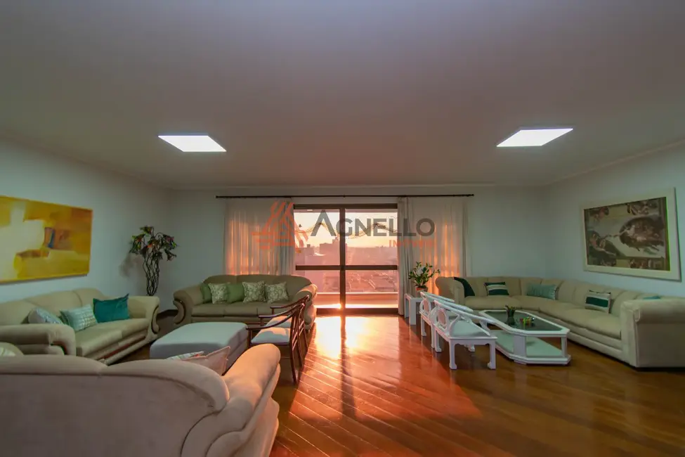 Foto 2 de Cobertura com 4 quartos à venda, 518m2 em Centro, Franca - SP