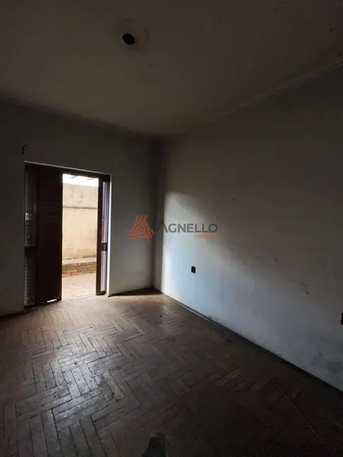 Foto 4 de Casa com 4 quartos à venda, 231m2 em Prolongamento Vila Duque de Caxias, Franca - SP