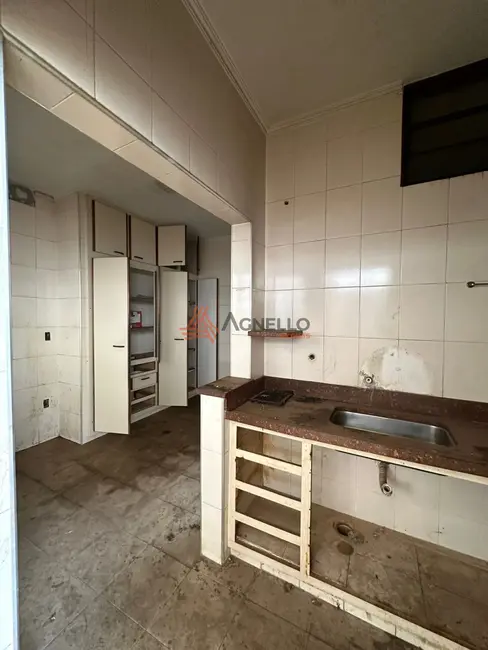 Foto 2 de Casa com 4 quartos à venda, 231m2 em Prolongamento Vila Duque de Caxias, Franca - SP