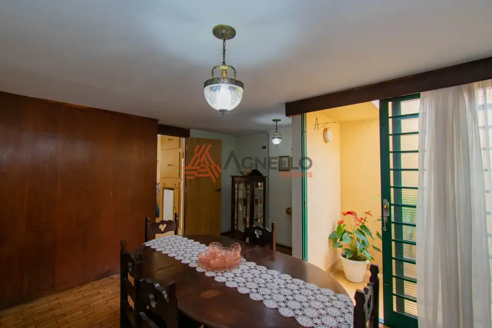 Casa com 4 quartos à venda, 346m2 em Centro, Franca - SP - imagem 9 Foto 9 de Casa com 4 quartos à venda, 346m2 em Centro, Franca - SP