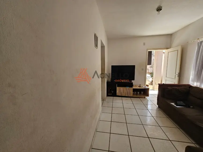 Foto 1 de Casa com 3 quartos à venda, 65m2 em Residencial Peres Elias, Franca - SP