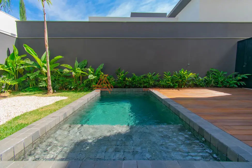 Casa de Condomínio com 3 quartos à venda, 215m2 em Veredas de Franca, Franca - SP - imagem 1 Foto 1 de Casa de Condomínio com 3 quartos à venda, 215m2 em Veredas de Franca, Franca - SP