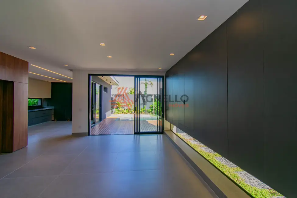 Casa de Condomínio com 3 quartos à venda, 215m2 em Veredas de Franca, Franca - SP - imagem 5 Foto 5 de Casa de Condomínio com 3 quartos à venda, 215m2 em Veredas de Franca, Franca - SP