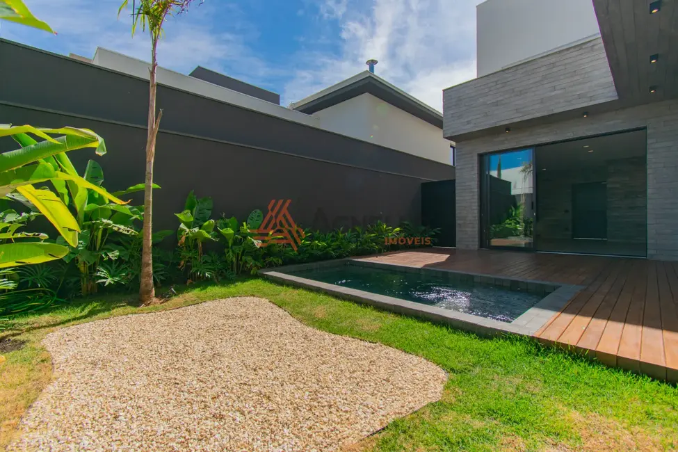 Casa de Condomínio com 3 quartos à venda, 215m2 em Veredas de Franca, Franca - SP - imagem 3 Foto 3 de Casa de Condomínio com 3 quartos à venda, 215m2 em Veredas de Franca, Franca - SP