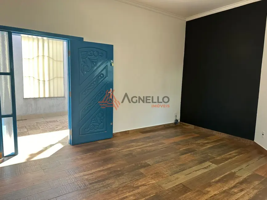 Foto 2 de Casa com 3 quartos à venda, 232m2 em Santo Agostinho, Franca - SP