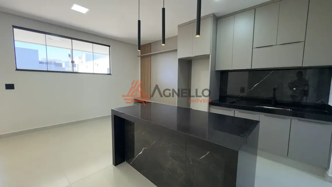 Foto 3 de Apartamento com 3 quartos à venda, 94m2 em Jardim Piratininga, Franca - SP