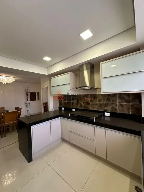 Foto 4 de Cobertura com 3 quartos à venda, 369m2 em Estação, Franca - SP