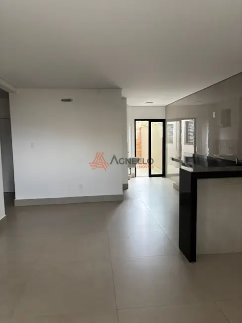Foto 2 de Apartamento com 3 quartos à venda, 109m2 em Centro, Rifaina - SP