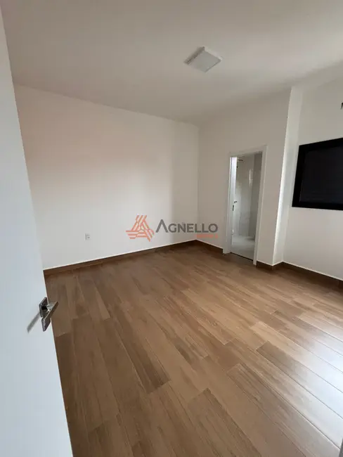 Apartamento com 3 quartos à venda, 109m2 em Centro, Rifaina - SP - imagem 8 Foto 8 de Apartamento com 3 quartos à venda, 109m2 em Centro, Rifaina - SP