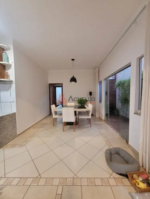 Foto 5 de Casa com 3 quartos à venda, 196m2 em Jardim Boa Esperança, Franca - SP