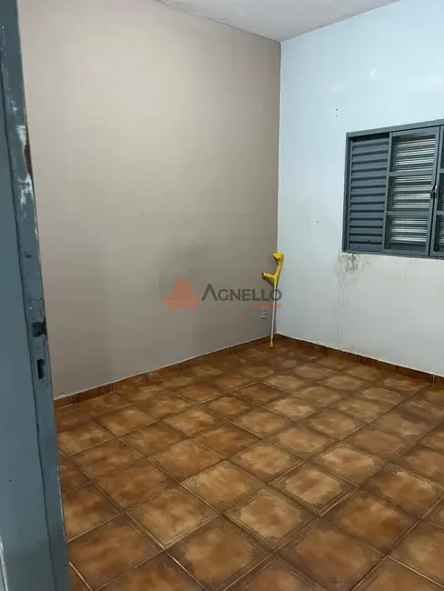 Casa com 3 quartos à venda, 116m2 em Jardim Califórnia, Franca - SP - imagem 6 Foto 6 de Casa com 3 quartos à venda, 116m2 em Jardim Califórnia, Franca - SP