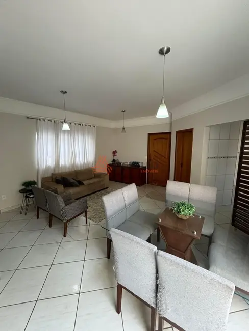 Foto 5 de Casa com 3 quartos à venda, 200m2 em Esplanada Primo Meneghetti, Franca - SP