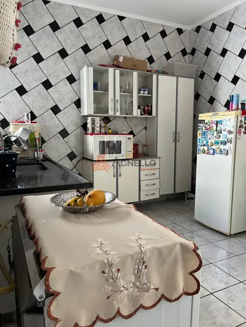 Foto 3 de Casa com 2 quartos à venda, 150m2 em Parque Franville, Franca - SP