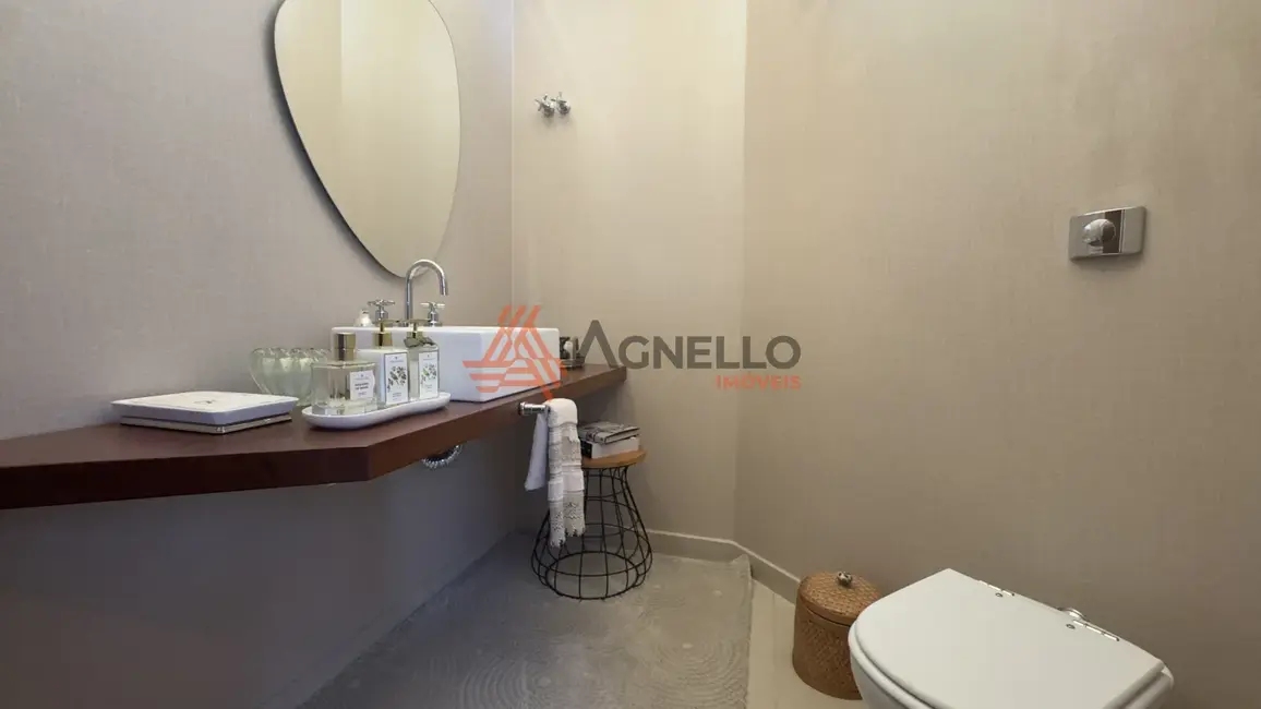 Foto 8 de Casa de Condomínio com 3 quartos à venda, 339m2 em Vila Hípica, Franca - SP