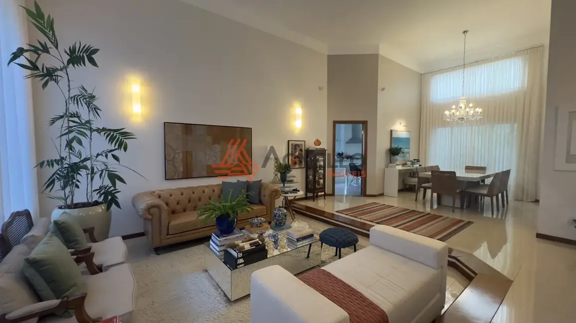 Foto 3 de Casa de Condomínio com 3 quartos à venda, 339m2 em Vila Hípica, Franca - SP