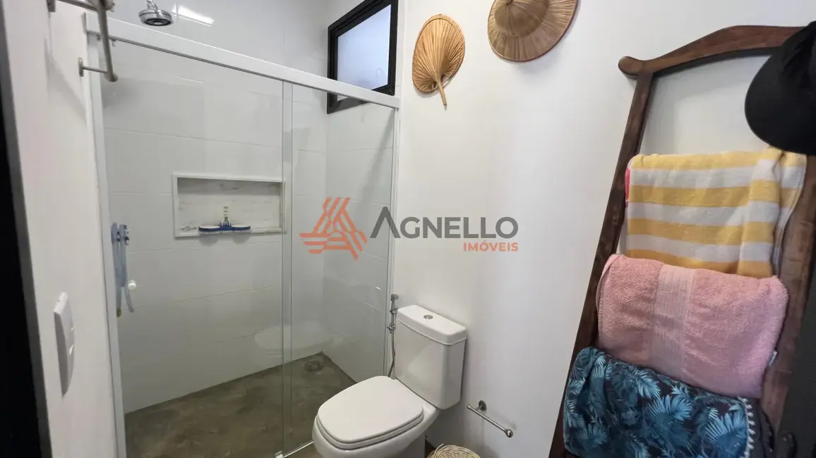 Foto 8 de Casa de Condomínio com 4 quartos à venda, 248m2 em Rifaina - SP