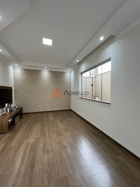 Foto 3 de Casa com 3 quartos à venda, 177m2 em Residencial São Domingos, Franca - SP