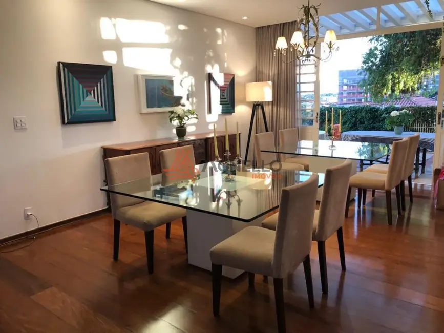 Foto 4 de Casa com 4 quartos à venda, 518m2 em Centro, Franca - SP