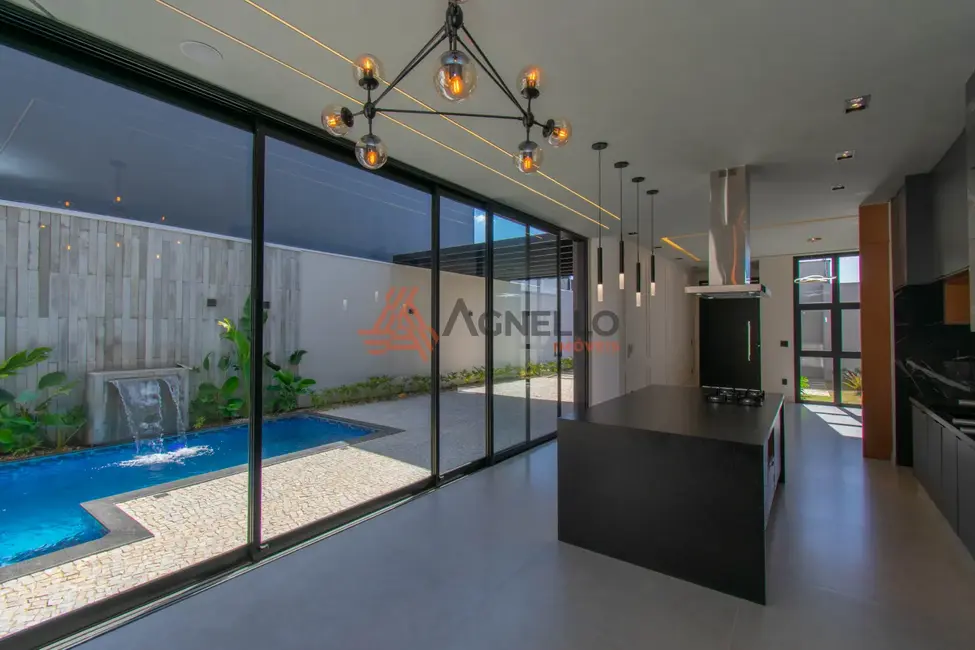 Casa com 3 quartos à venda, 243m2 em Franca - SP - imagem 9 Foto 9 de Casa com 3 quartos à venda, 243m2 em Franca - SP