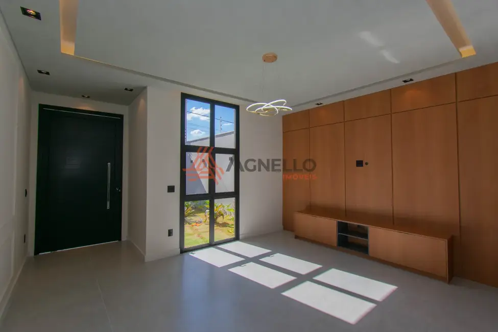 Casa com 3 quartos à venda, 243m2 em Franca - SP - imagem 6 Foto 6 de Casa com 3 quartos à venda, 243m2 em Franca - SP