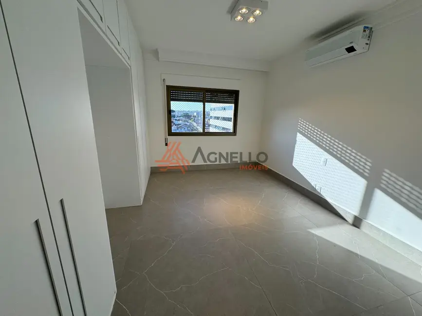 Foto 9 de Apartamento com 3 quartos à venda, 224m2 em Residencial Baldassari, Franca - SP