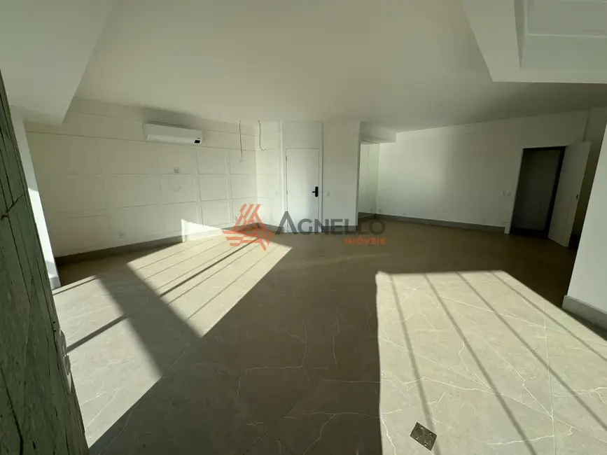 Foto 2 de Apartamento com 3 quartos à venda, 224m2 em Residencial Baldassari, Franca - SP