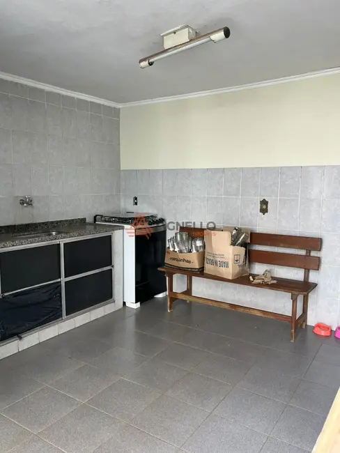 Casa com 3 quartos à venda, 152m2 em Vila Nicácio, Franca - SP - imagem 3 Foto 3 de Casa com 3 quartos à venda, 152m2 em Vila Nicácio, Franca - SP