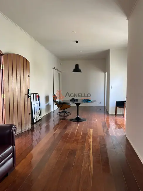 Casa com 3 quartos à venda, 152m2 em Vila Nicácio, Franca - SP - imagem 4 Foto 4 de Casa com 3 quartos à venda, 152m2 em Vila Nicácio, Franca - SP