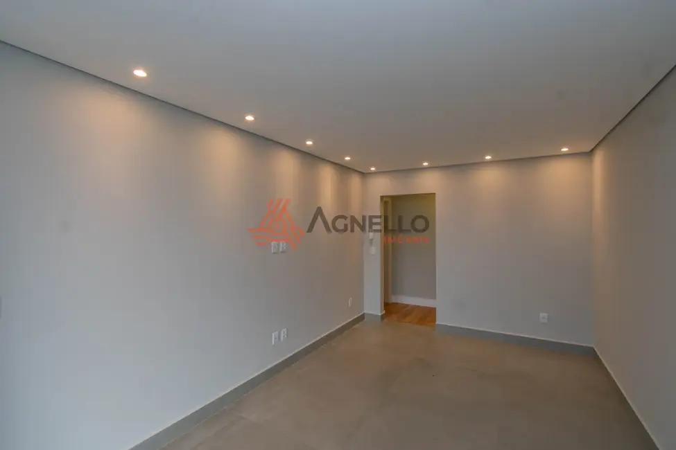 Apartamento com 3 quartos à venda, 150m2 em Centro, Franca - SP - imagem 6 Foto 6 de Apartamento com 3 quartos à venda, 150m2 em Centro, Franca - SP