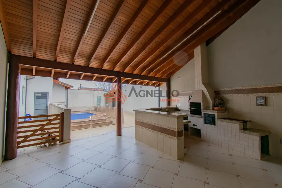 Foto 1 de Casa com 3 quartos à venda, 198m2 em Residencial São Vicente, Franca - SP