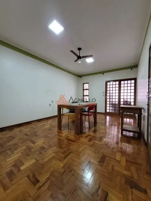 Foto 2 de Casa com 3 quartos à venda, 187m2 em Boa Vista, Franca - SP