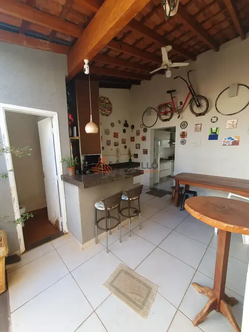 Foto 1 de Casa com 3 quartos à venda, 180m2 em Residencial Colina do Espraiado, Franca - SP