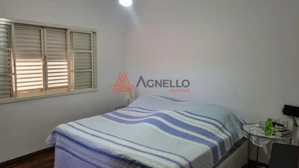 Casa com 3 quartos à venda, 242m2 em Jardim Santana, Franca - SP - imagem 7 Foto 7 de Casa com 3 quartos à venda, 242m2 em Jardim Santana, Franca - SP