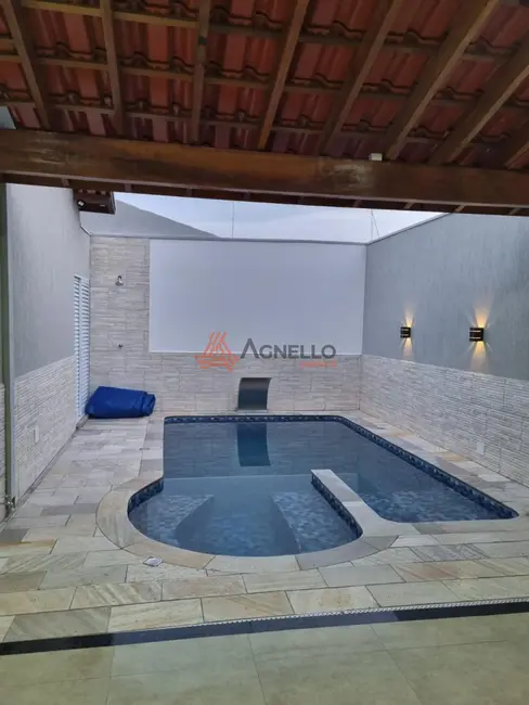 Foto 1 de Casa com 2 quartos à venda, 199m2 em Restinga - SP