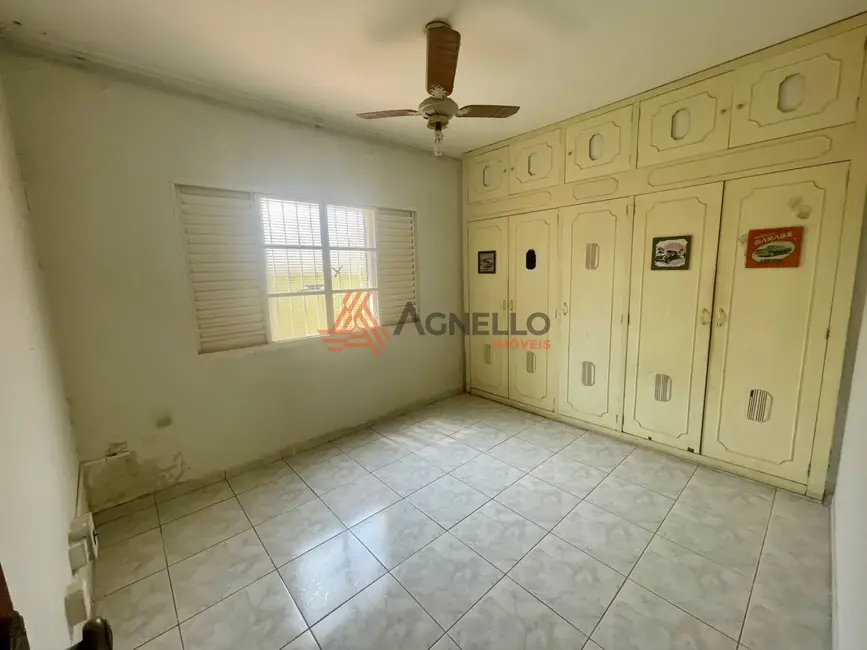 Foto 4 de Casa com 2 quartos à venda, 184m2 em Jardim Roselândia, Franca - SP