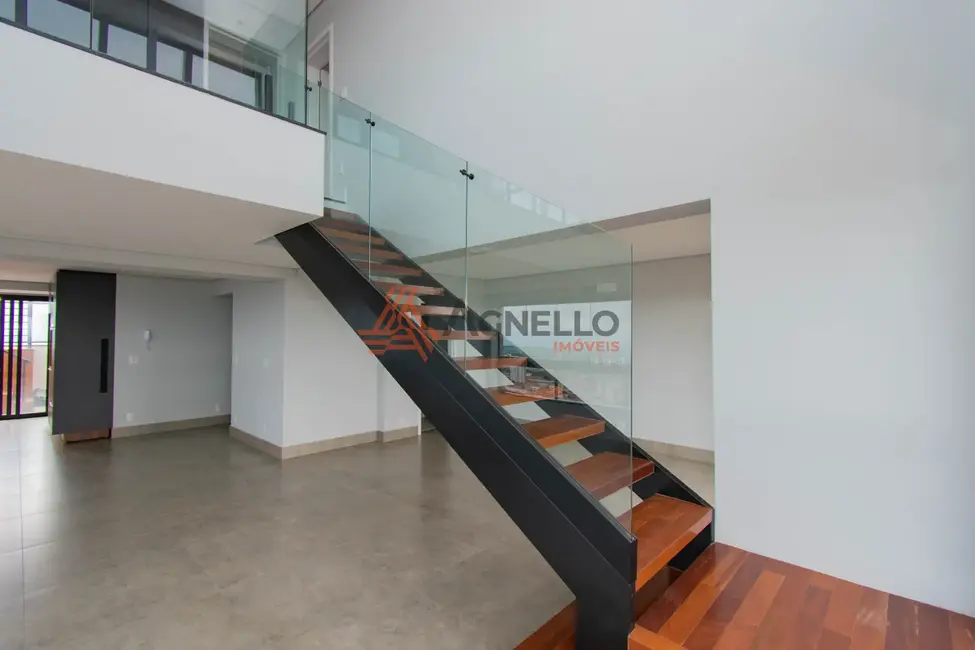 Apartamento com 3 quartos à venda, 242m2 em Centro, Franca - SP - imagem 6 Foto 6 de Apartamento com 3 quartos à venda, 242m2 em Centro, Franca - SP