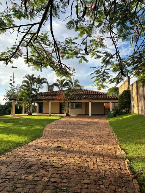 Foto 1 de Fazenda / Haras com 4 quartos à venda, 466m2 em Vale da Lua Azul, Franca - SP