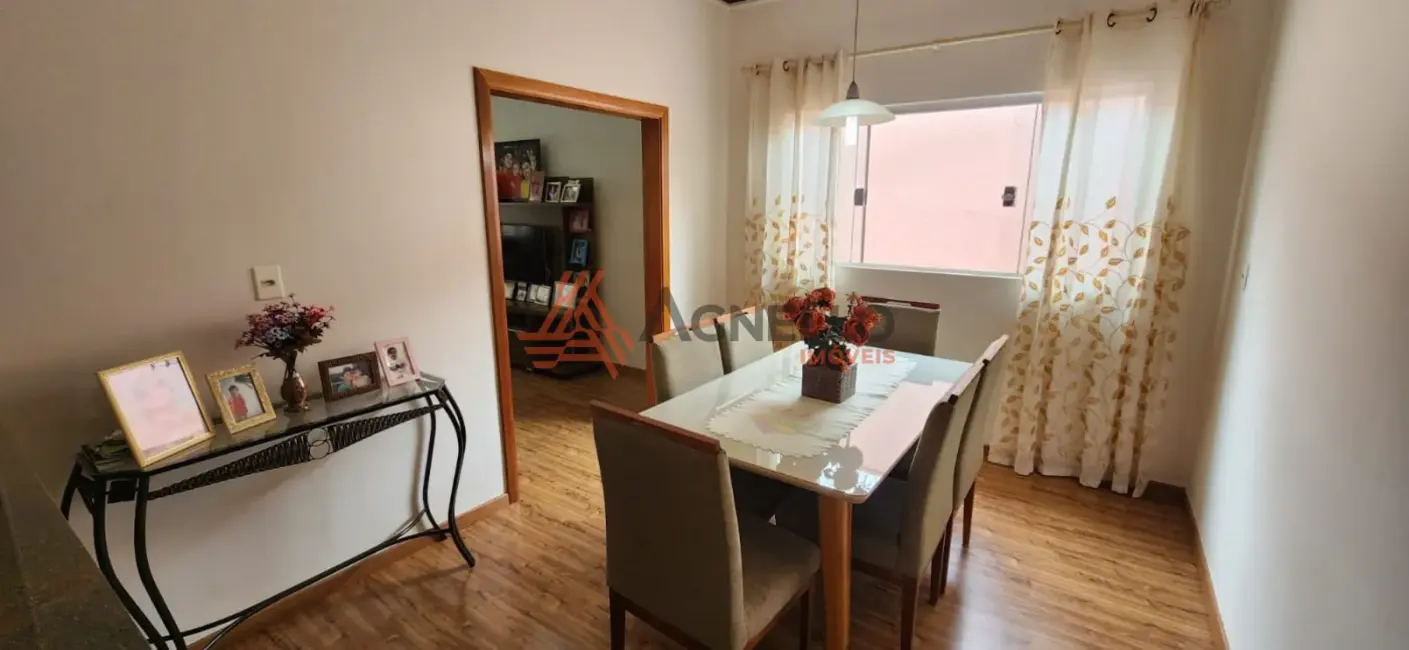 Foto 3 de Casa com 3 quartos à venda, 137m2 em Residencial Nosso Lar, Franca - SP