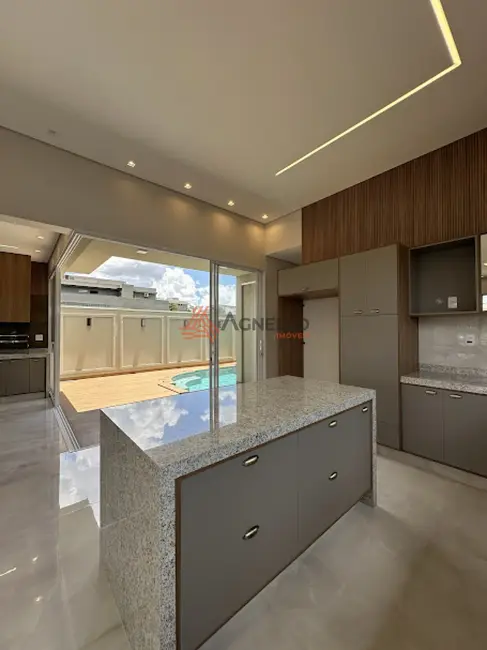 Foto 5 de Casa de Condomínio com 4 quartos à venda, 209m2 em Veredas de Franca, Franca - SP