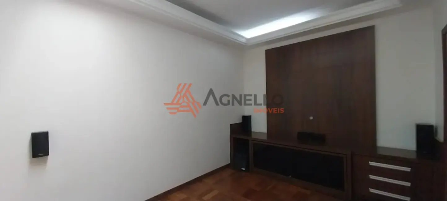 Foto 4 de Casa com 4 quartos à venda, 226m2 em Prolongamento Vila Duque de Caxias, Franca - SP