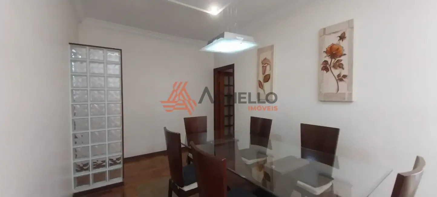 Foto 6 de Casa com 4 quartos à venda, 226m2 em Prolongamento Vila Duque de Caxias, Franca - SP