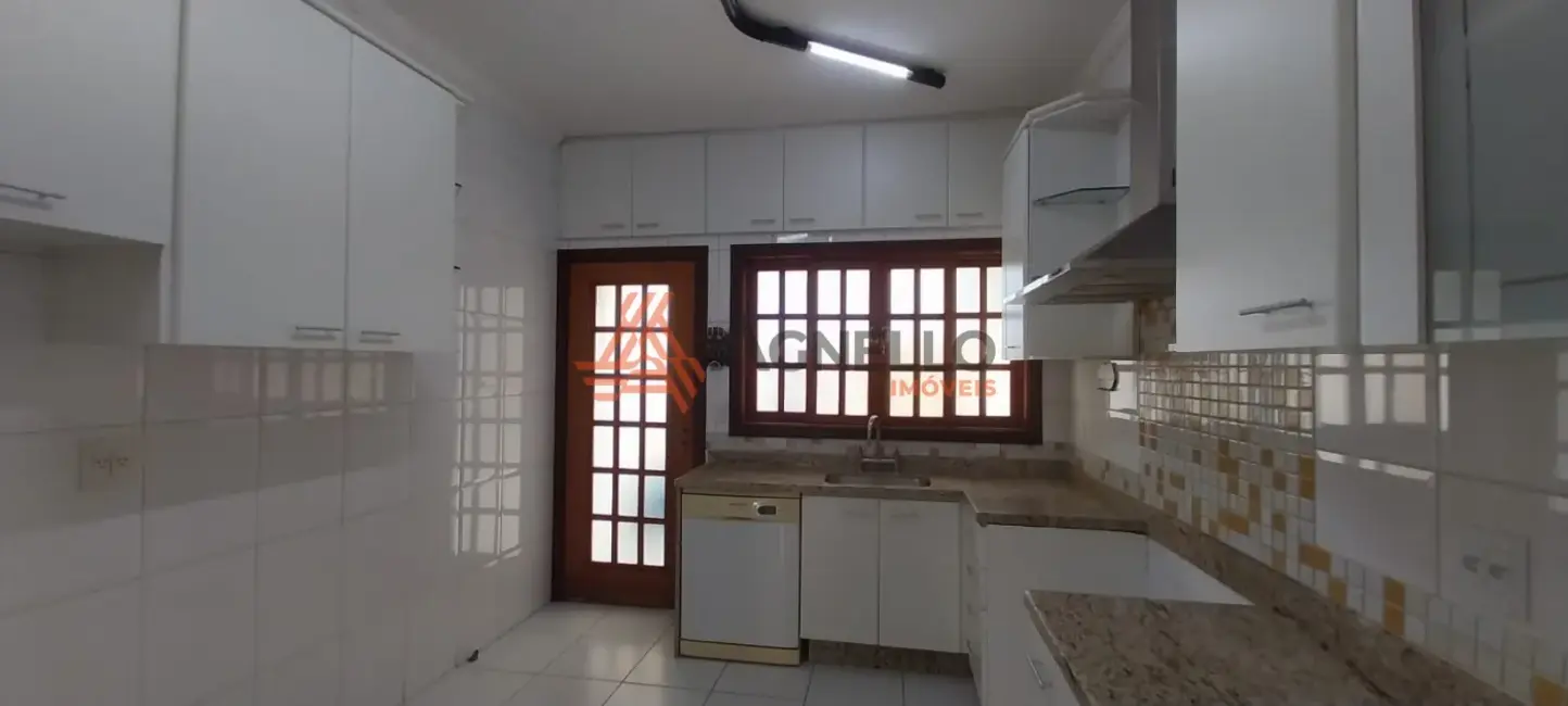 Foto 9 de Casa com 4 quartos à venda, 226m2 em Prolongamento Vila Duque de Caxias, Franca - SP