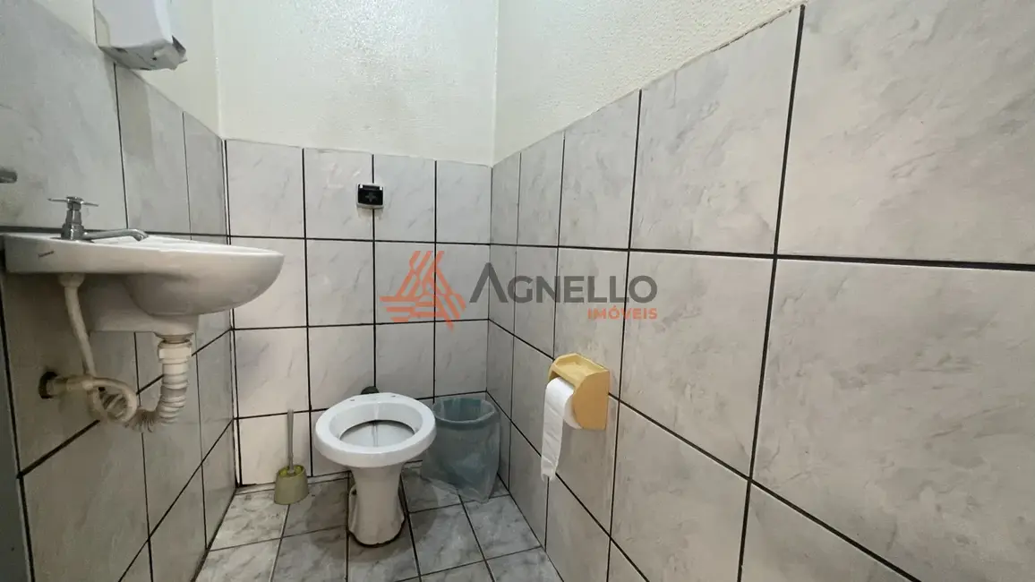 Armazém / Galpão à venda, 260m2 em Jardim Anita, Franca - SP - imagem 9 Foto 9 de Armazém / Galpão à venda, 260m2 em Jardim Anita, Franca - SP