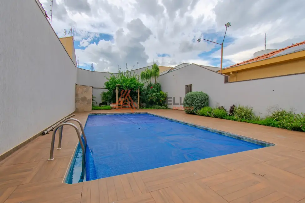 Casa com 5 quartos à venda, 393m2 em Cidade Nova, Franca - SP - imagem 2 Foto 2 de Casa com 5 quartos à venda, 393m2 em Cidade Nova, Franca - SP